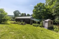 Cozy Cabin with an RV &Camper Hookup Pet Friendly Peaceful & Relaxing