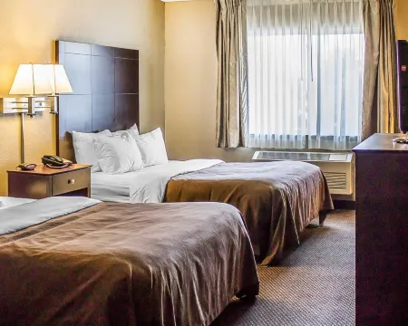Quality Inn & Suites Отели в г. Гарднер