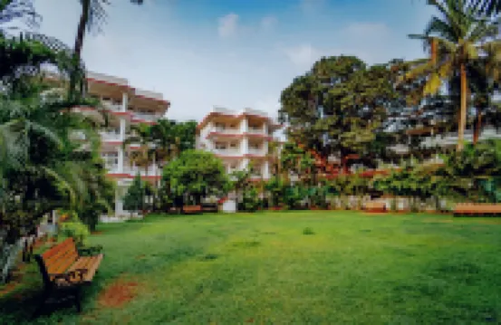 Maashpi Hotel & Resort
