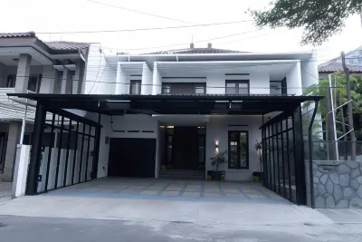 Radja House Cipaku Indah Hotels in Ledeng
