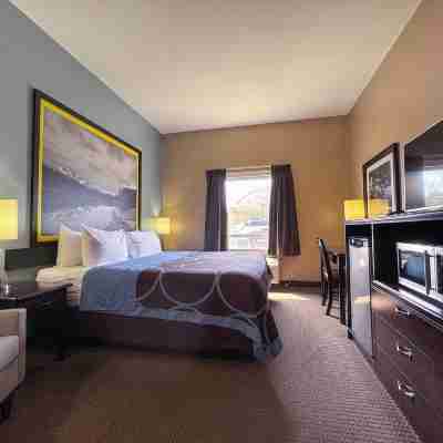 Super 8 by Wyndham Edmonton South Rooms