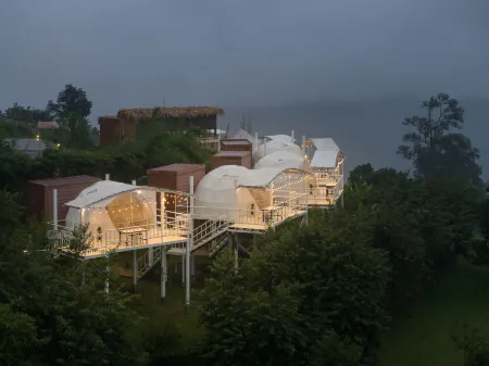 Mon View Ngam Отели рядом с достопримечательностью «Elephant POOPOOPAPER Park Chiang Mai»