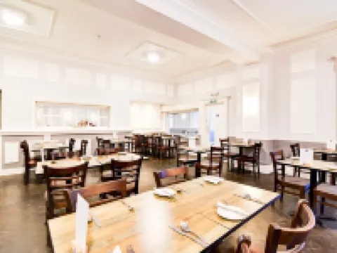 Aston Court Derby City Centre By Belvilla Hotels in Derby