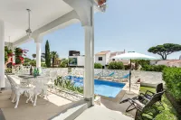 Charming Villa with Private Pool in Vibrant Vilamoura, Free AC and Wifi - 프라이빗 풀