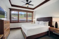 One Ski Hill- Ski in & Out Luxury Condo - Sauna, Pool, Gym, Bowling, Theater