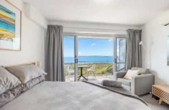 Wake to the Waves - Oceanfront Apartments