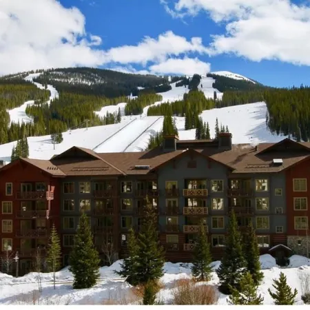 Gorgeous 1 Bedroom 1 Bath Condo in Center Village, Copper Mountain