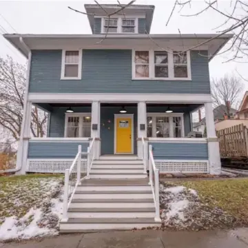 Historic Home in Red Wing Character & Convenience Отели в г. Гудхью