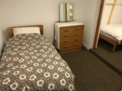 Bright & fresh, 3 storey market town house, Newent 쓰리 초어스 빈야즈 글로스터셔 주변 호텔
