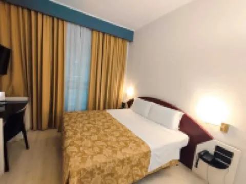 Hotel Continental Hotels near Museo dell'automobile