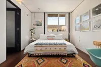Dreamy Venice Beach 5BR House with Rooftop & Steps to Beach