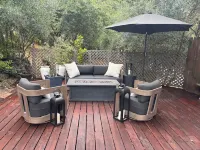 Wine Country beautiful Glen Ellen, Sonoma Valley Secluded Sophistication. Hotels near Little Vineyards Family Winery