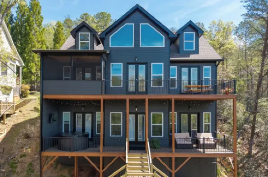 Helen TreeTop Lodge:  Rustic Luxury/Breathtaking Views/Ultimate Amenities
