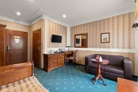 卡託維茲阿森納宮鑽石酒店 - 霍茹夫 酒店