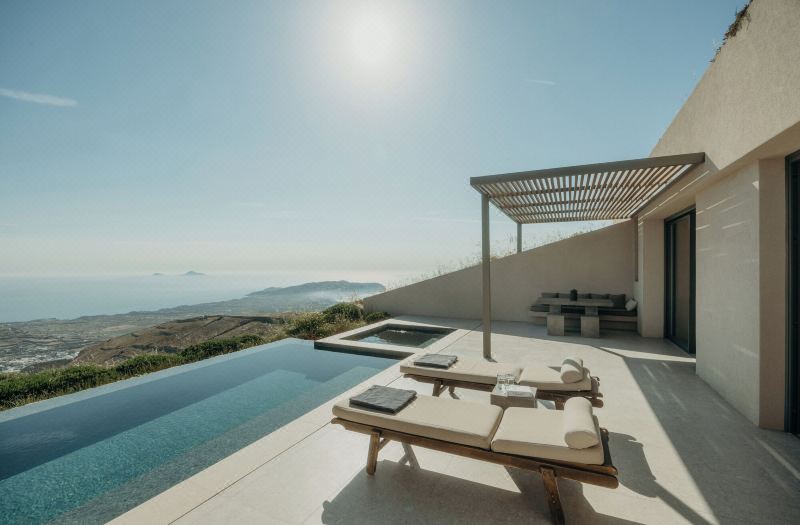 Santorini Sky, Luxury Resort photo 3
