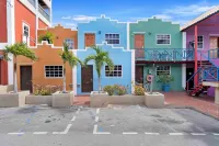 퍼스트 쿠라카오 호스텔 Sunscape Beach 주변 호텔