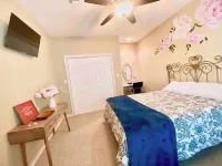Riverfront home with hot tub, playground, kayaks, and amazing panoramic views! Hotels in Trinity County