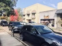 OXFORD PRIME LOCATION / ON THE SQUARE!! WALKING DISTANCE TO CAMPUS