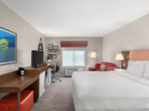 ハンプトン イン & スイーツ フレズノ フレズノのホテル