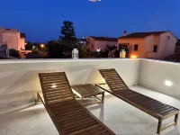 Valuable house with panoramic terrace overlooking the sea and mountains, close to the beach Hotels in La Maddalena