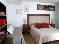Invit Arti - apartment in villa Hotels in Capoterra