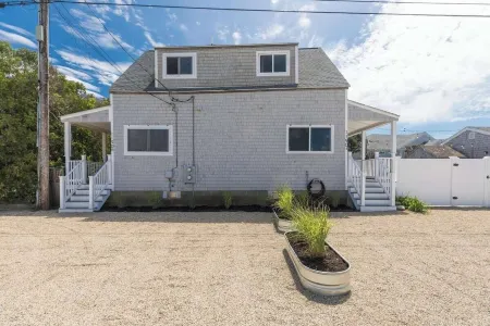 Ocean Boulevard North, 3 min walk to beach!