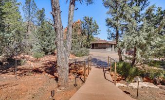 Mountain-View Patio: Sedona Suite Near Trails
