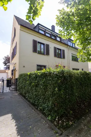 Ko-Living | Rooftop | center | kitchen | 5 min to Rhine | up to 4 guests