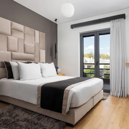 Athenian Riviera Luxurious Residence