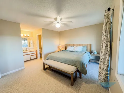 Quiet Island Getaway for 8