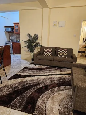 Cozy 1-bedroom apartment in awesome Brighton Unit 205 with AC, WiFi