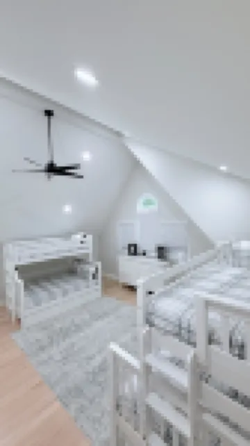 Spacious, Family-Friendly Edgartown Home – 3BR, Sleeps 14, Renovated in 2025