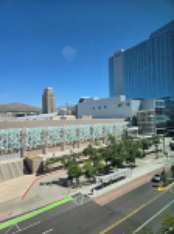 Charming 2-bedroom open loft apartment in downtown central Salt Lake City.