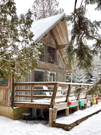 Gorgeous Views - Downeast Chalet with Fireplace, WiFi