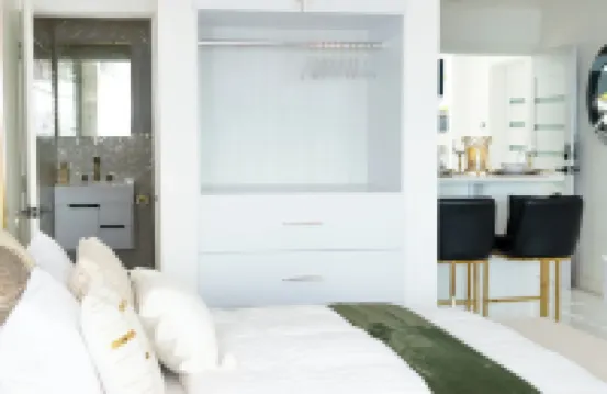 Tropical Treasure at the West