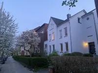 5 Minuten zum Wasser ; 5 Minuten ins Stadtzentrum