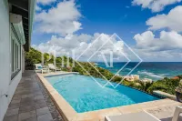 Beautiful 6 Bed-rooms Villa at Dawn Beach