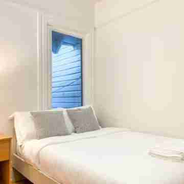 Charming Top Floor Suite in Outer Richmond Rooms