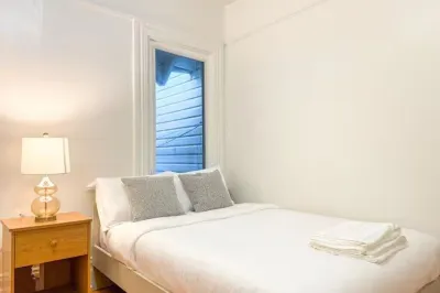 Charming Top Floor Suite in Outer Richmond Hotels in Richmond District
