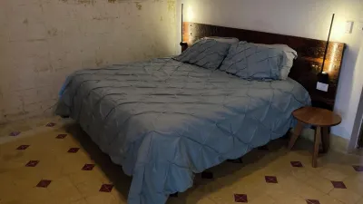 La Roja de la 47 Barrio de Guadalupe Отели в г. 