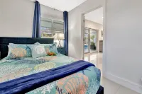 Fort Lauderdale Family Villa, Heated Pool, Playground, Fire Pit Near Beach.