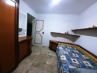 Casa Próximo à Praia, com Piscina, Perfeito pra Família, Lua de Mel, Aniversário Hotel di 