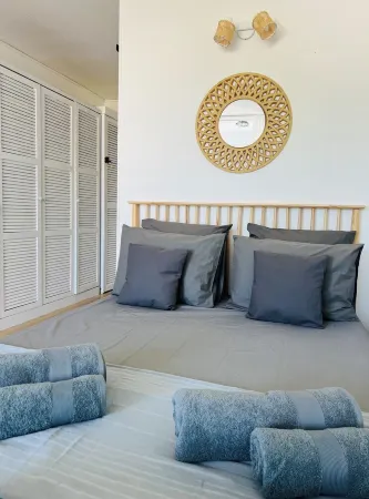 Studio Front mer Marina Saint François