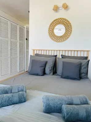 Studio Front mer Marina Saint François