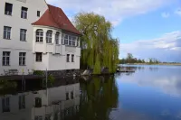 Holiday Apartment LOTUS Hotel di Brandenburg an der Havel