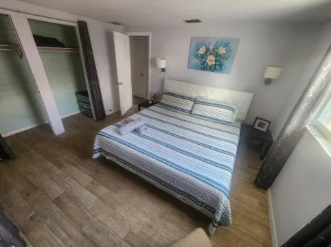 Convenient close to the sun and fun 3 bed home! 霍勒德酒店