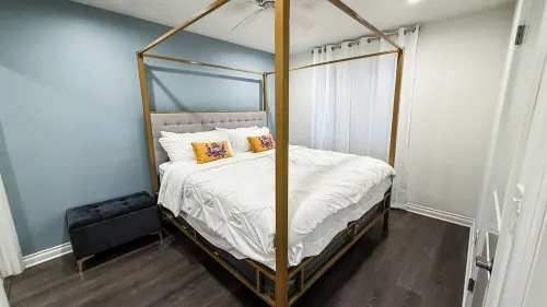 House of Gucci Inspired I 4BR + Free Parking + Prime Location IDiscounted Rate