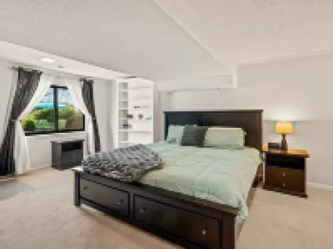 A Cozy Spring Retreat Hotels in Arvada