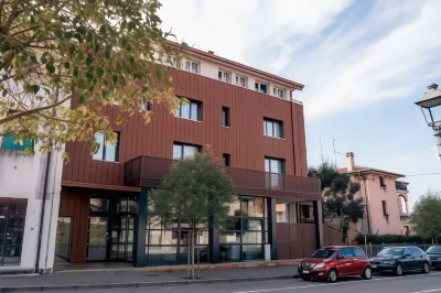 K Modern Hotel Các khách sạn gần Porta Verona