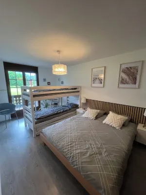 Comfortable apartment with balcony and view 레셍 호텔